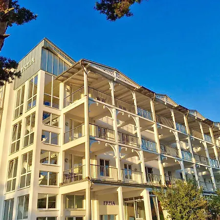 Freia In - Wg 11 Mit Meerblick Und Balkon